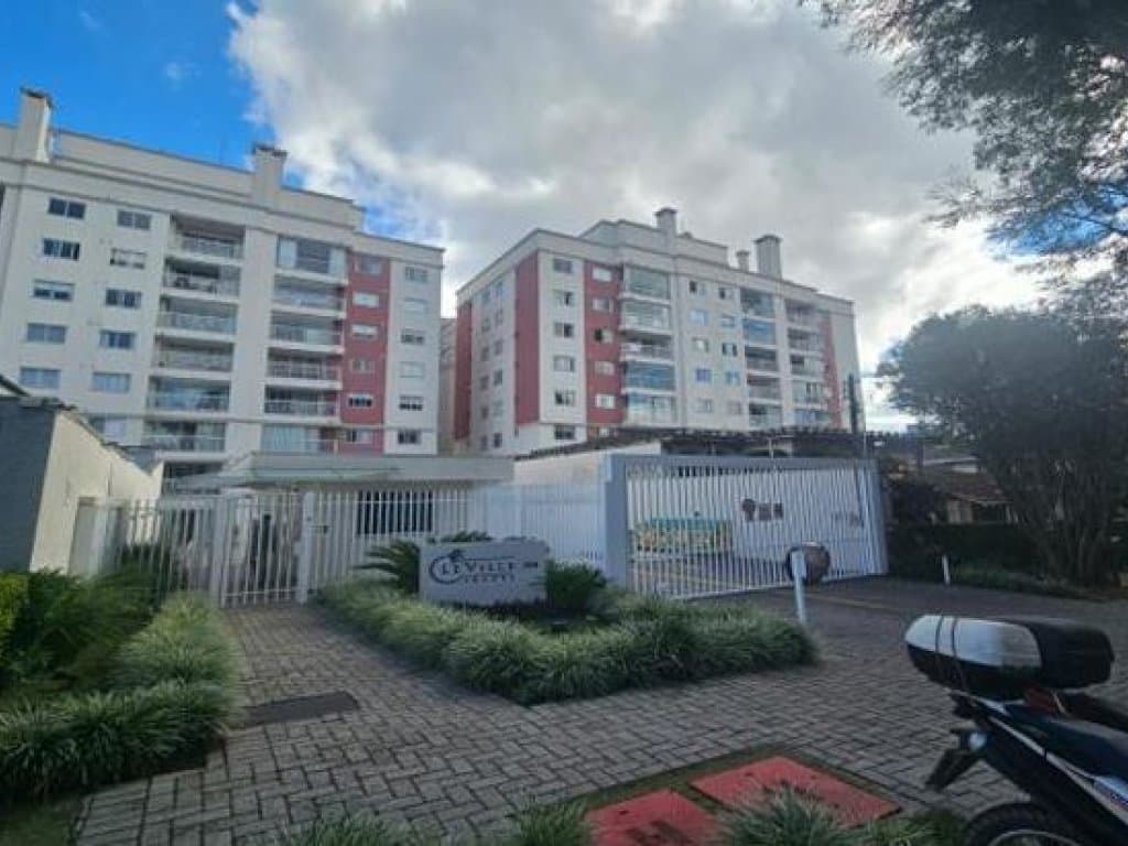 Apartamento em leilão em Curitiba - PR, bairro Vila Izabel — Apartamento 116 m² - Curitiba-PR - Rua Tabajaras, 380 - Apto. 702, do Tipo Duplex I - Vila Izabel