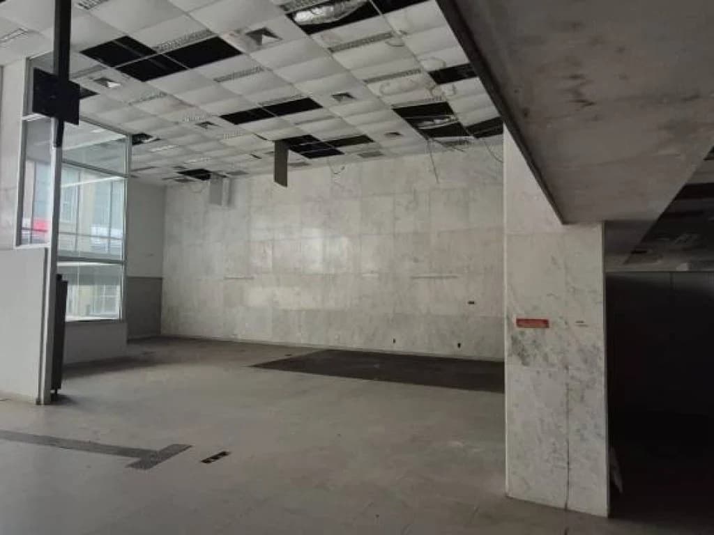 Foto 29 de 58: Comercial em leilão em Porto Alegre - RS, bairro Centro Histórico — Ex-Agência 2.700 m² - Centro Histórico - Porto Alegre - RS