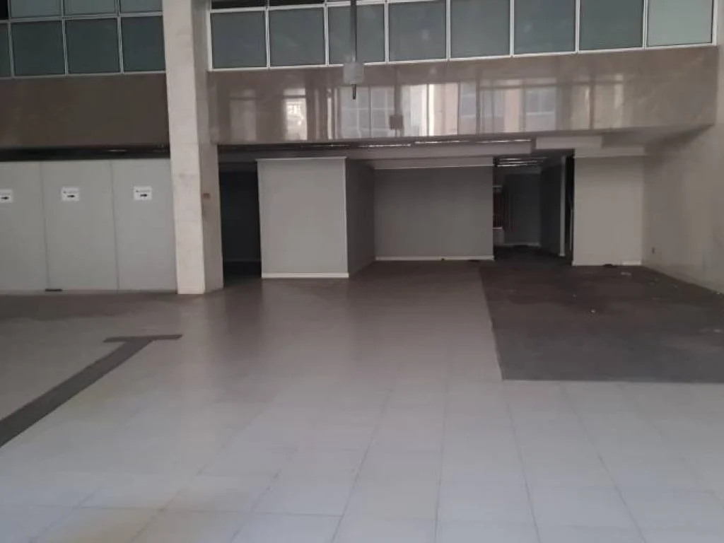 Foto 33 de 58: Comercial em leilão em Porto Alegre - RS, bairro Centro Histórico — Ex-Agência 2.700 m² - Centro Histórico - Porto Alegre - RS