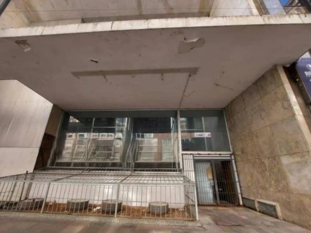 Foto 4 de 58: Comercial em leilão em Porto Alegre - RS, bairro Centro Histórico — Ex-Agência 2.700 m² - Centro Histórico - Porto Alegre - RS