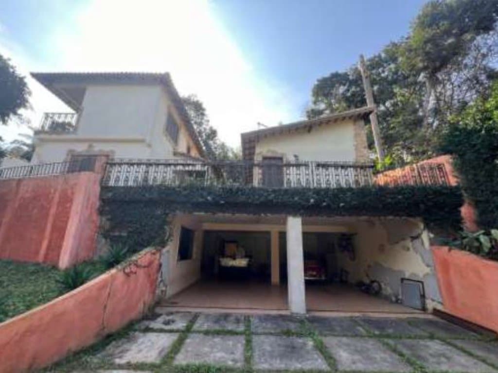 Foto 5 de 17: Casa em leilão em Taboão Da Serra - SP, bairro Jardim Iolanda — Direitos sobre Casa 583 m² - Condomínio Iolanda - Taboão da Serra - SP