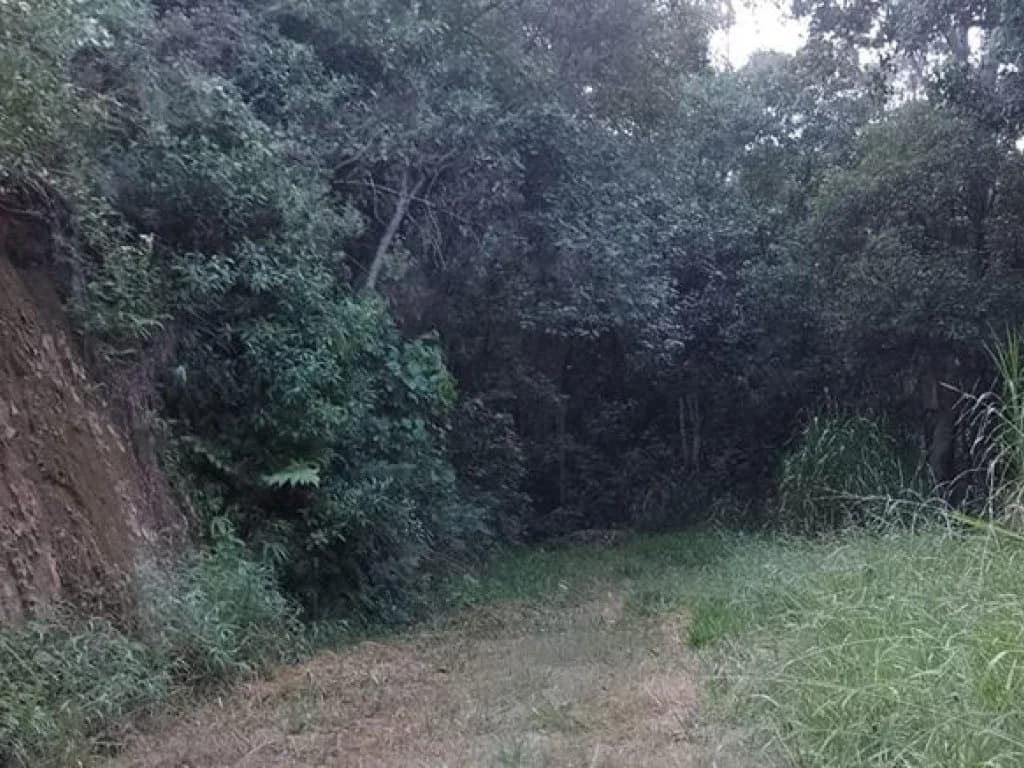Foto 6 de 13: Terreno em leilão em Atibaia - SP, bairro Maracanã — Terreno 1.420 m² - Estância San Remo - Atibaia - SP