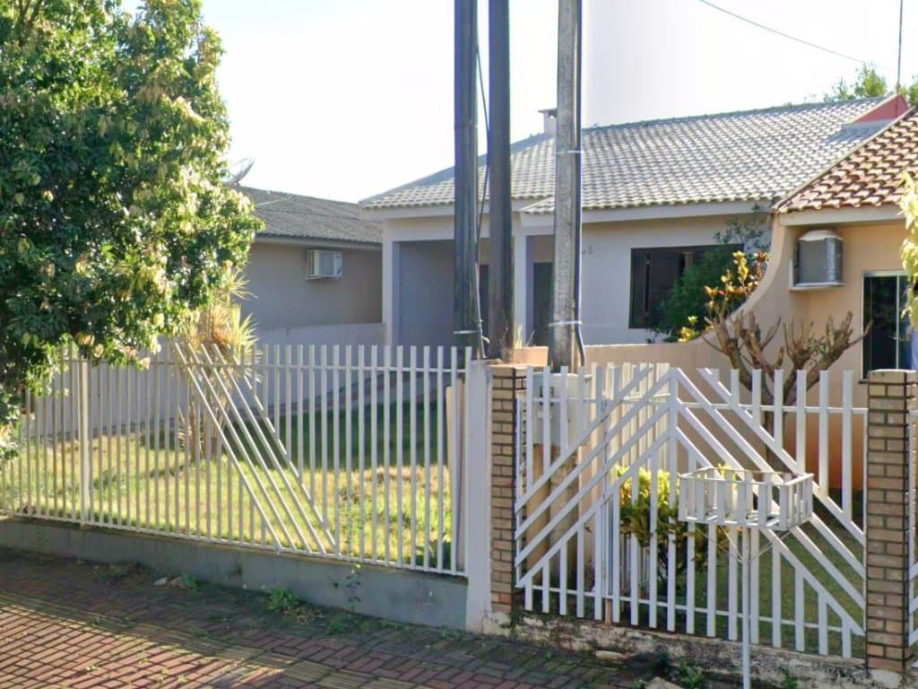 Foto 2 de 11: Casa em leilão em Toledo - PR, bairro Jardim Gisela — Casa 139 m² - Jardim Gisela - Toledo - PR