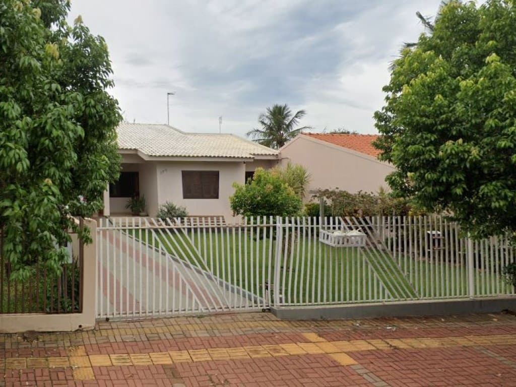 Foto 3 de 11: Casa em leilão em Toledo - PR, bairro Jardim Gisela — Casa 139 m² - Jardim Gisela - Toledo - PR