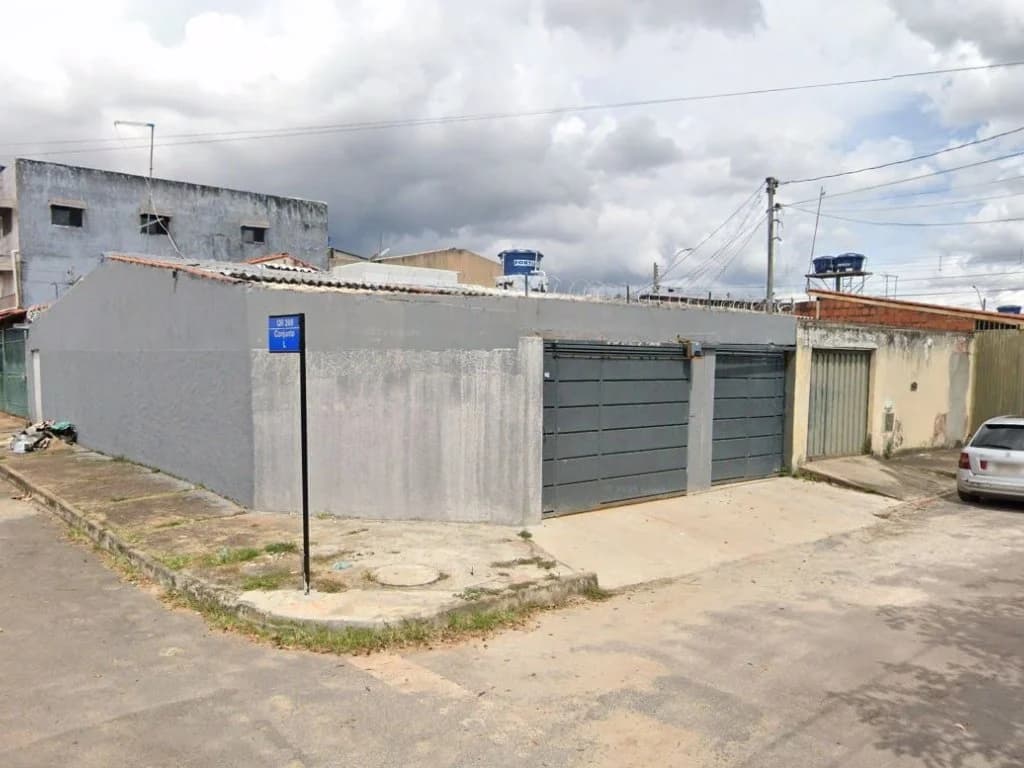Foto 3 de 3: Casa em leilão em Brasília - DF, bairro Santa Maria — Casa 87 m² - Santa Maria - Brasília - DF
