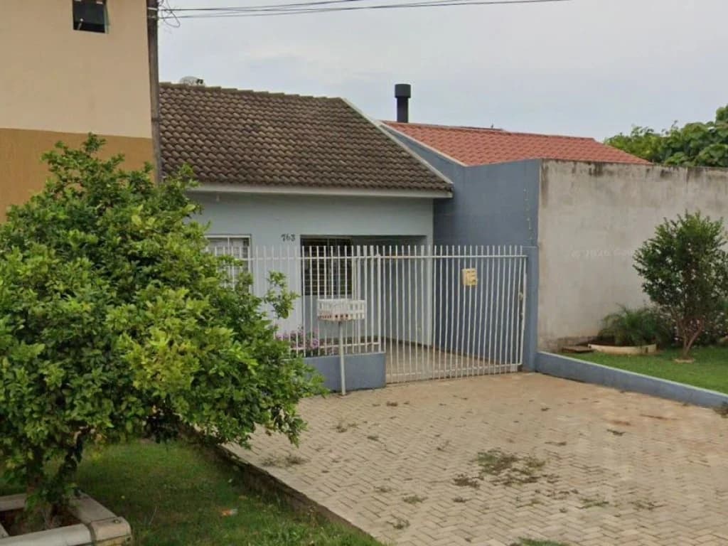 Foto 2 de 3: Casa em leilão em Cascavel - PR, bairro Pioneiros Catarinenses — Casa 47 m² (Unid. 04 do Cond. Residencial Santo Agostinho) - Pioneiros Catarinenses - Cascavel - PR