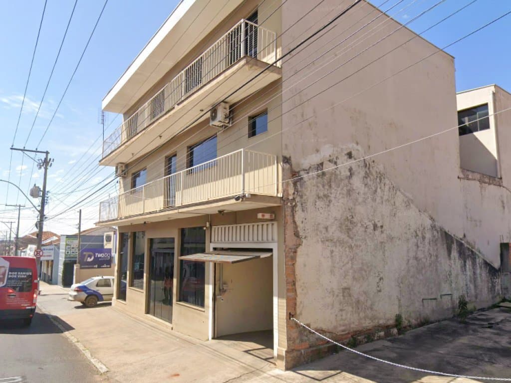 Foto 4 de 4: Casa em leilão em Botucatu - SP, bairro Centro — Casa 694 m² - Centro - Botucatu - SP