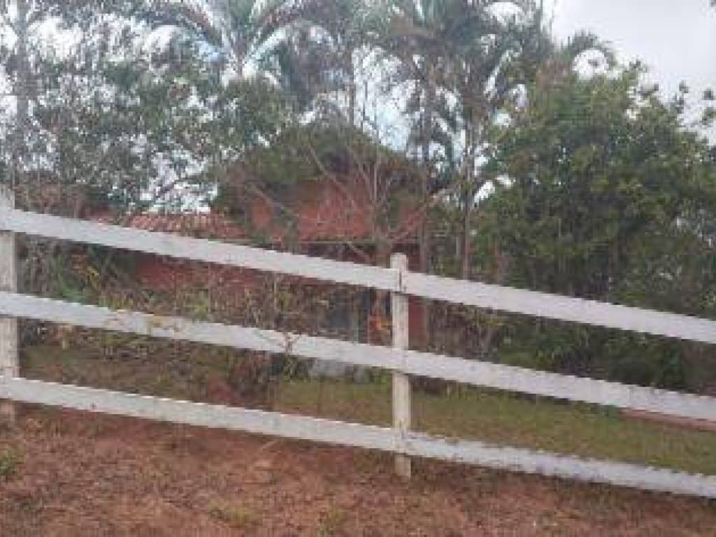 Foto 5 de 5: Casa em leilão em Antônio Carlos - MG, bairro Vale do Ipê — Casa 179 m² em Terreno de 5.084 m² - Vale do Ipê - Antônio Carlos - MG