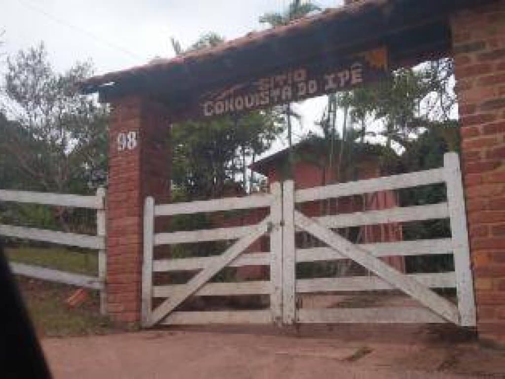 Foto 2 de 5: Casa em leilão em Antônio Carlos - MG, bairro Vale do Ipê — Casa 179 m² em Terreno de 5.084 m² - Vale do Ipê - Antônio Carlos - MG