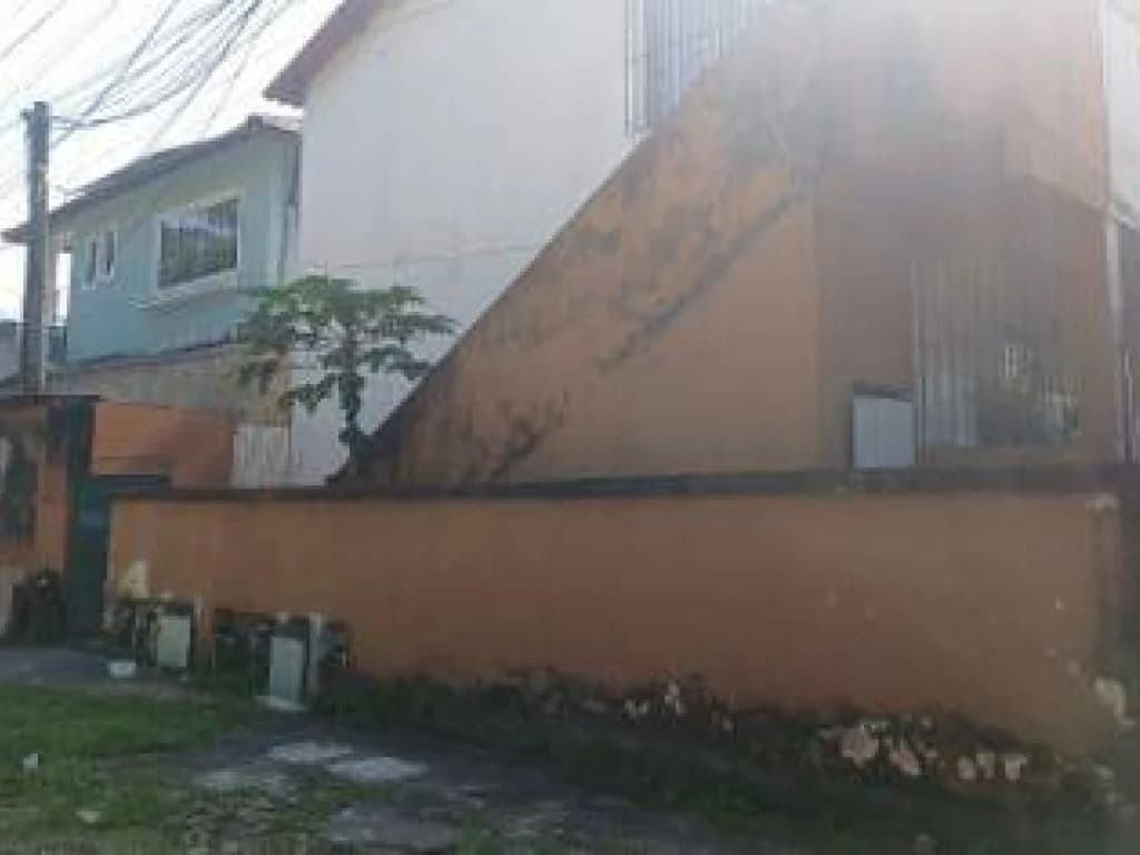 Foto 3 de 4: Casa em leilão em Guapimirim - RJ, bairro Centro — Casa em Condomínio 60 m² - Centro - Guapimirim - RJ