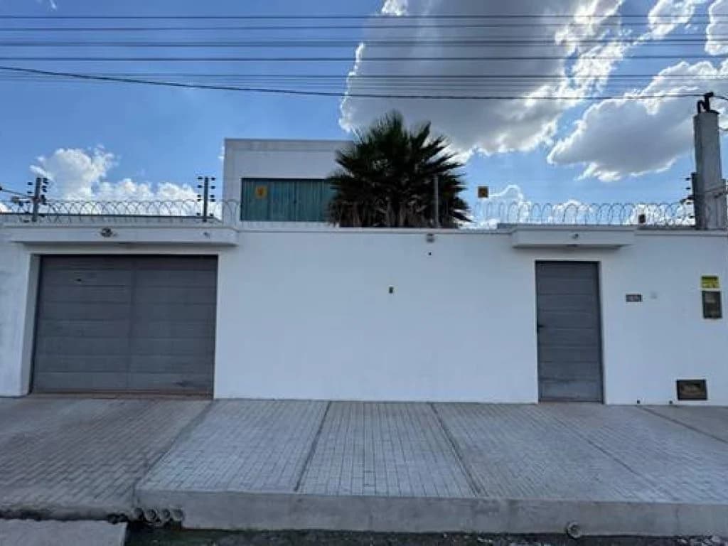 Foto 1 de 9: Casa em leilão em Batalha - PI, bairro São Francisco — Casa 260 m² - São Francisco - Batalha - PI