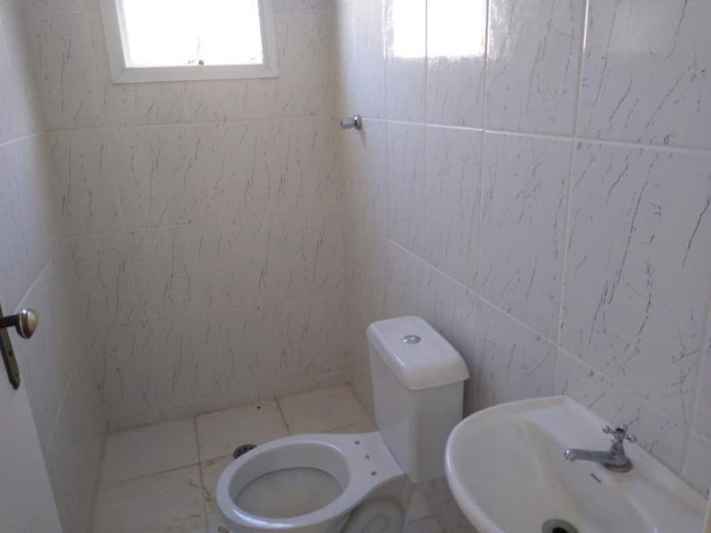 Foto 3 de 10: Casa em leilão em Cotia - SP, bairro Jardim Rio das Pedras — Casa em Condomínio 181 m² - Jardim Rio Das Pedras - Cotia - SP