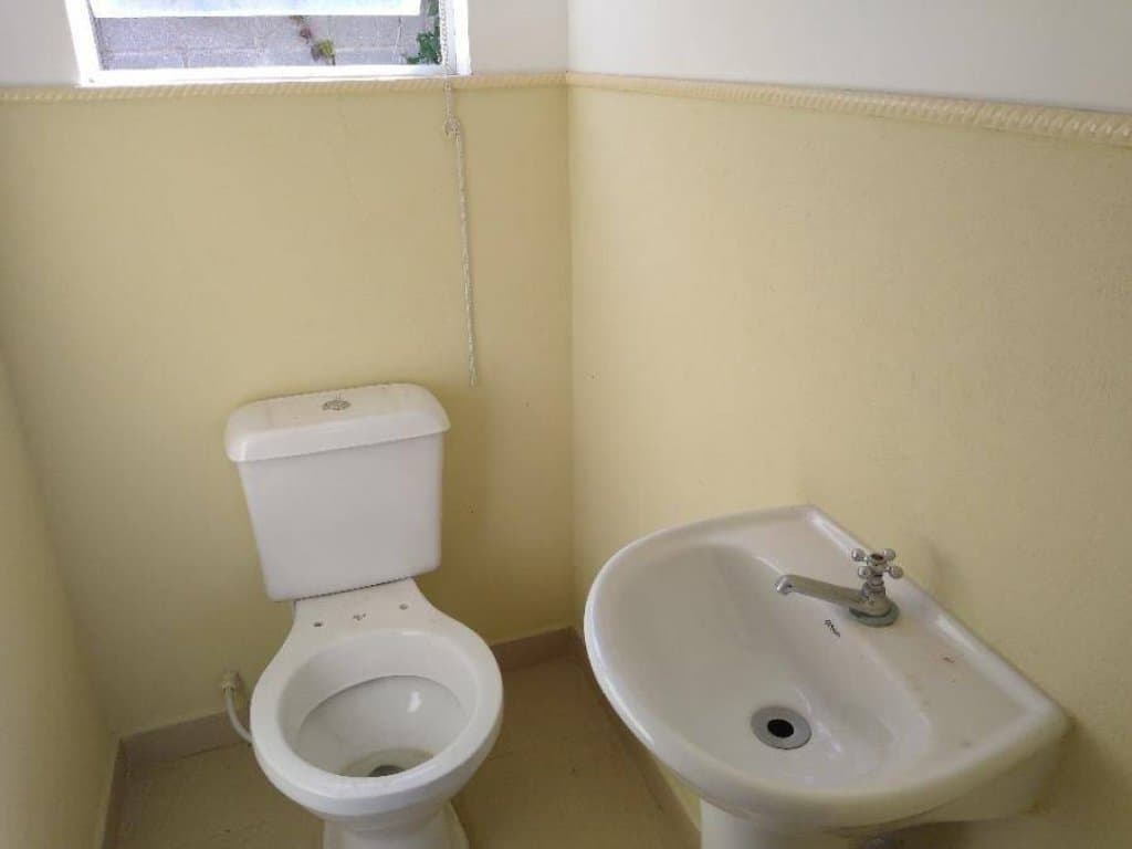 Foto 8 de 10: Casa em leilão em Cotia - SP, bairro Jardim Rio das Pedras — Casa em Condomínio 181 m² - Jardim Rio Das Pedras - Cotia - SP