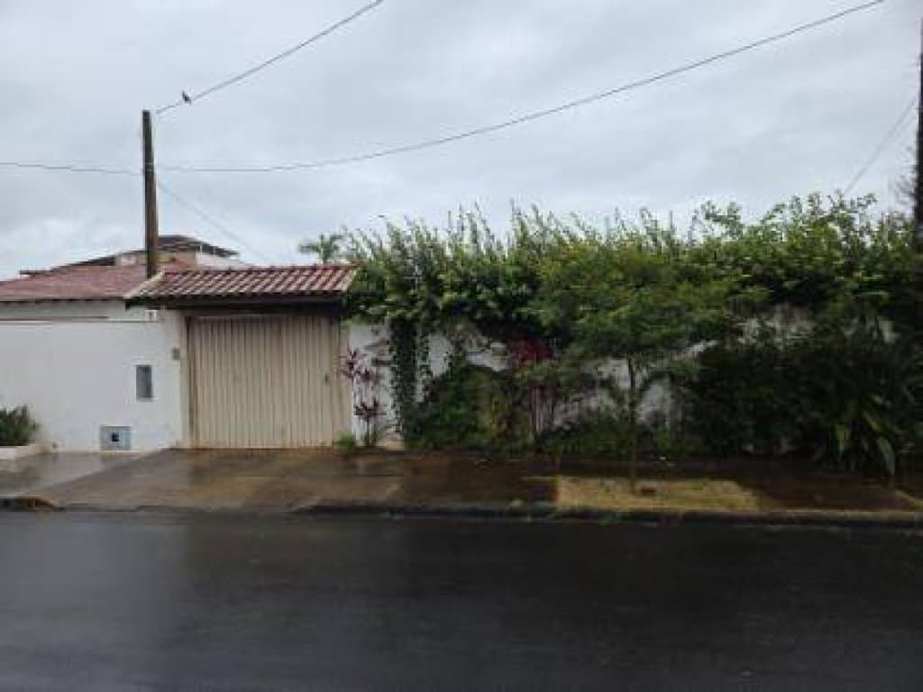 Foto 1 de 13: Casa em leilão em São Carlos - SP, bairro Parque Santa Marta — Casa 217 m² - Parque Santa Marta - São Carlos - SP