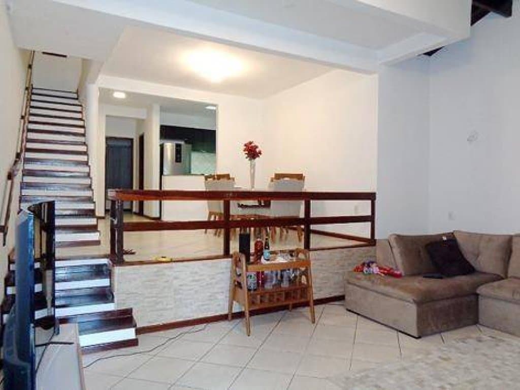 Foto 8 de 12: Casa em leilão em Niterói - RJ, bairro Piratininga — Casa 194 m² - Piratininga - Niterói - RJ
