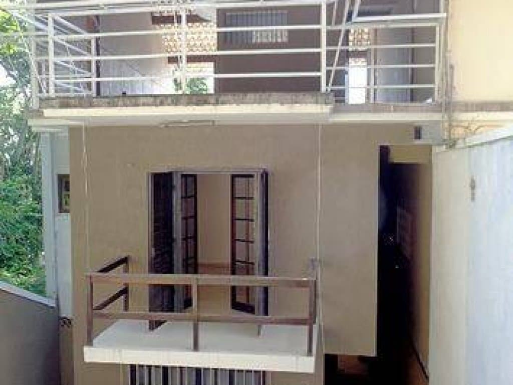 Foto 2 de 12: Casa em leilão em Niterói - RJ, bairro Piratininga — Casa 194 m² - Piratininga - Niterói - RJ