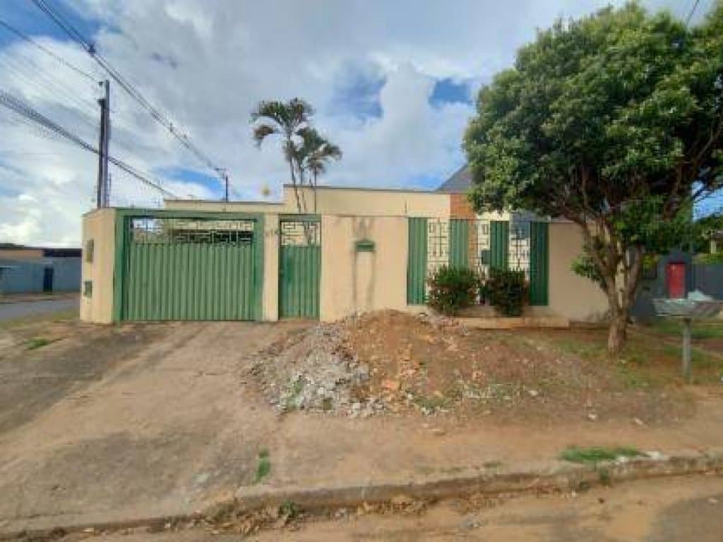 Foto 1 de 13: Casa em leilão em Campo Grande - MS, bairro Vila Cidade Morena — Casa 172 m² - Vila Cidade Morena - Campo Grande - MS