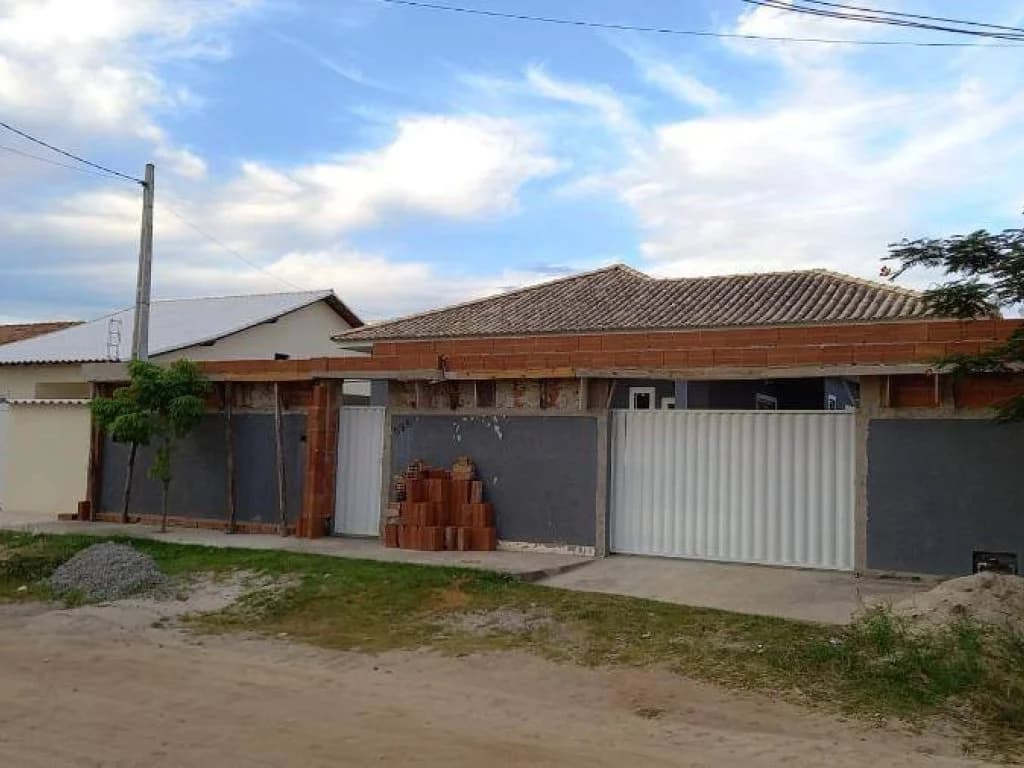 Foto 1 de 44: Casa em leilão em Iguaba Grande - RJ, bairro Jardim Solares — Casa 119 m² - Jardim Solares - Iguaba Grande - RJ