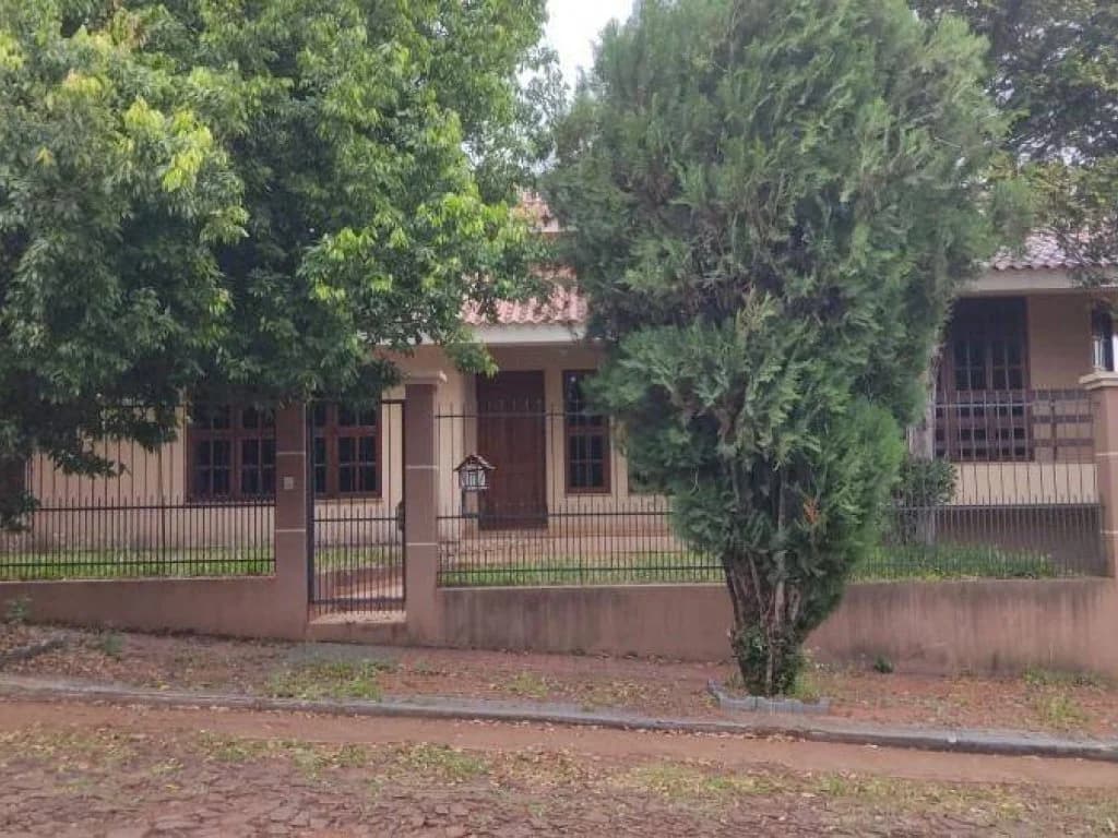 Foto 8 de 18: Casa em leilão em Santa Rosa - RS, bairro São Francisco — Casa 275 m² - São Francisco - Santa Rosa - RS