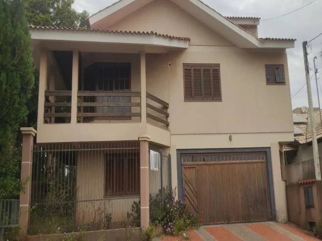 Foto 11 de 18: Casa em leilão em Santa Rosa - RS, bairro São Francisco — Casa 275 m² - São Francisco - Santa Rosa - RS