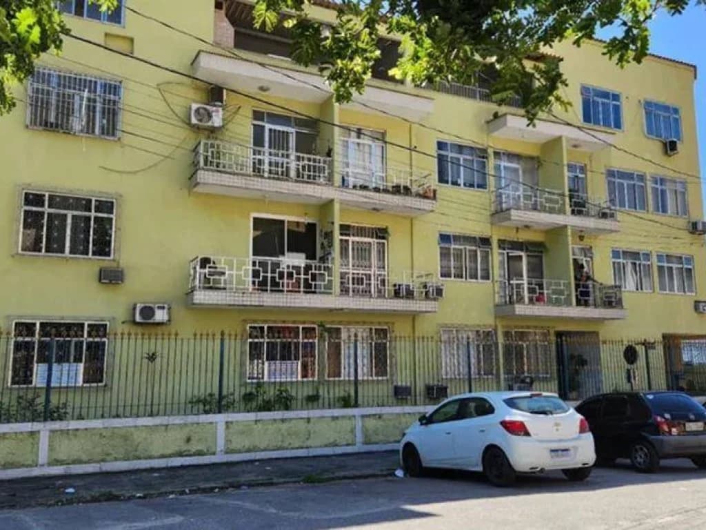 Foto 1 de 18: Apartamento em leilão em Rio De Janeiro - RJ, bairro Penha Circular — Apartamento 64 m² (privativa + comum) com 01 vaga - Penha Circular - Rio de Janeiro - RJ