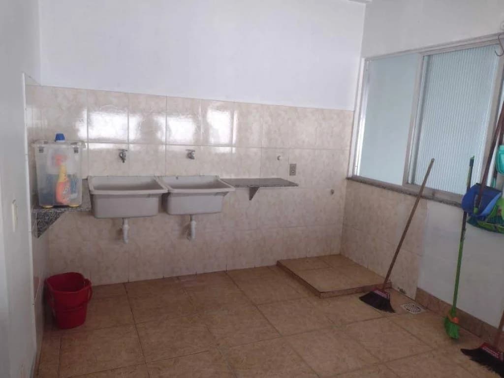 Foto 7 de 24: Casa em leilão em Nilópolis - RJ, bairro Centro — Casa 143 m² - Centro - Nilópolis - RJ