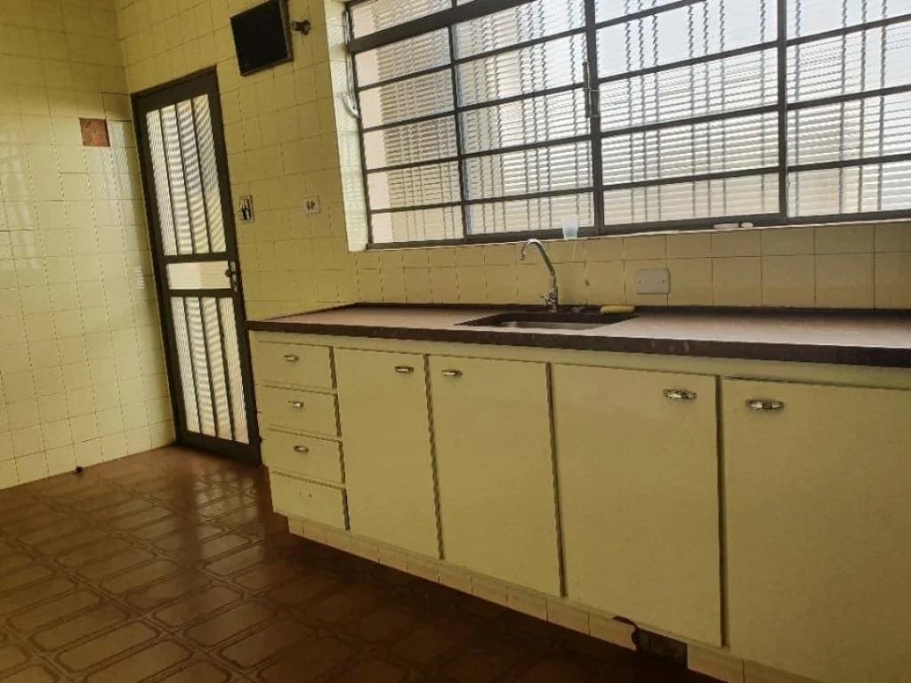 Foto 5 de 19: Casa em leilão em Assis - SP, bairro Centro — Casa 292 m² - Centro - Assis - SP