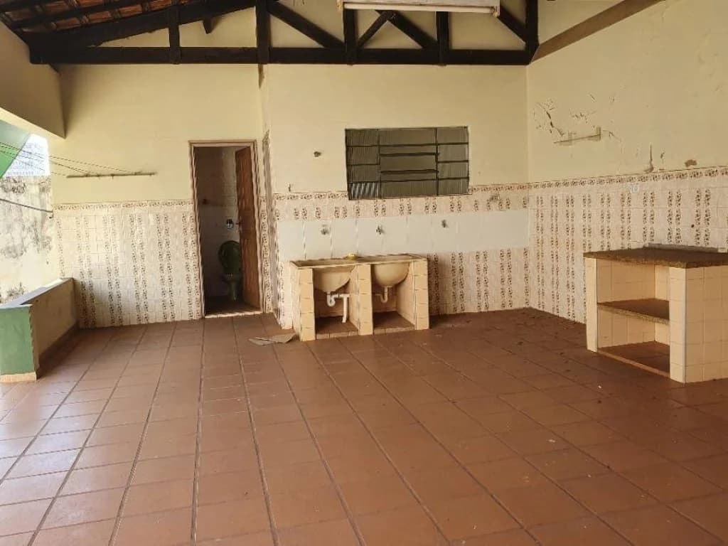 Foto 11 de 19: Casa em leilão em Assis - SP, bairro Centro — Casa 292 m² - Centro - Assis - SP