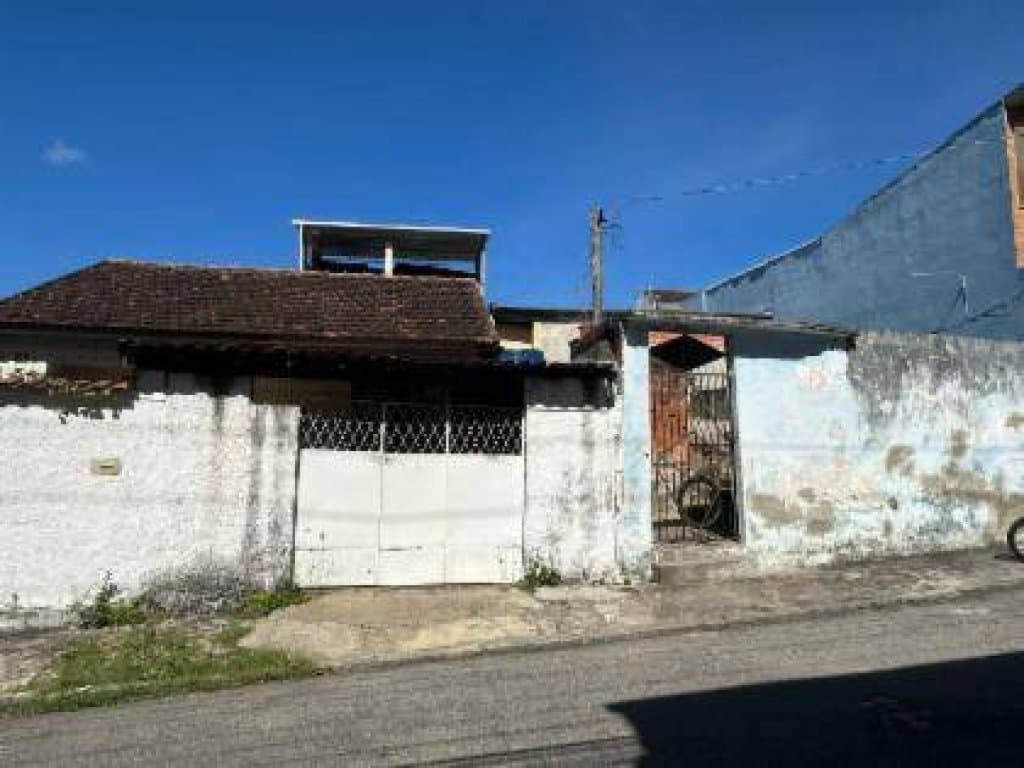 Foto 1 de 9: Casa em leilão em Rio De Janeiro - RJ, bairro Vila Valqueire — Casa em Condomínio 73 m² - Vila Valqueire - Rio de Janeiro - RJ