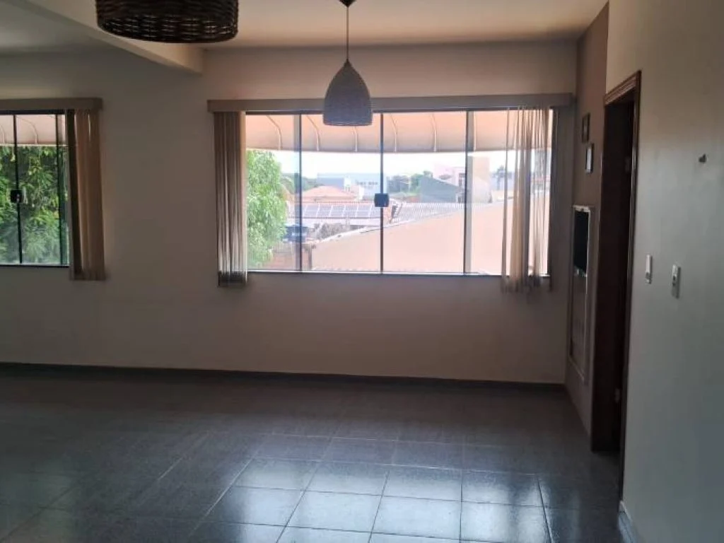 Foto 18 de 21: Apartamento em leilão em Rondonópolis - MT, bairro Vila Aurora I — Apartamento 165 m² (01 vaga) - Vila Aurora I - Rondonópolis - MT