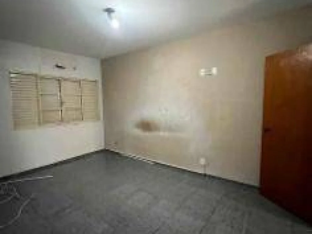 Foto 12 de 21: Apartamento em leilão em Rondonópolis - MT, bairro Vila Aurora I — Apartamento 165 m² (01 vaga) - Vila Aurora I - Rondonópolis - MT