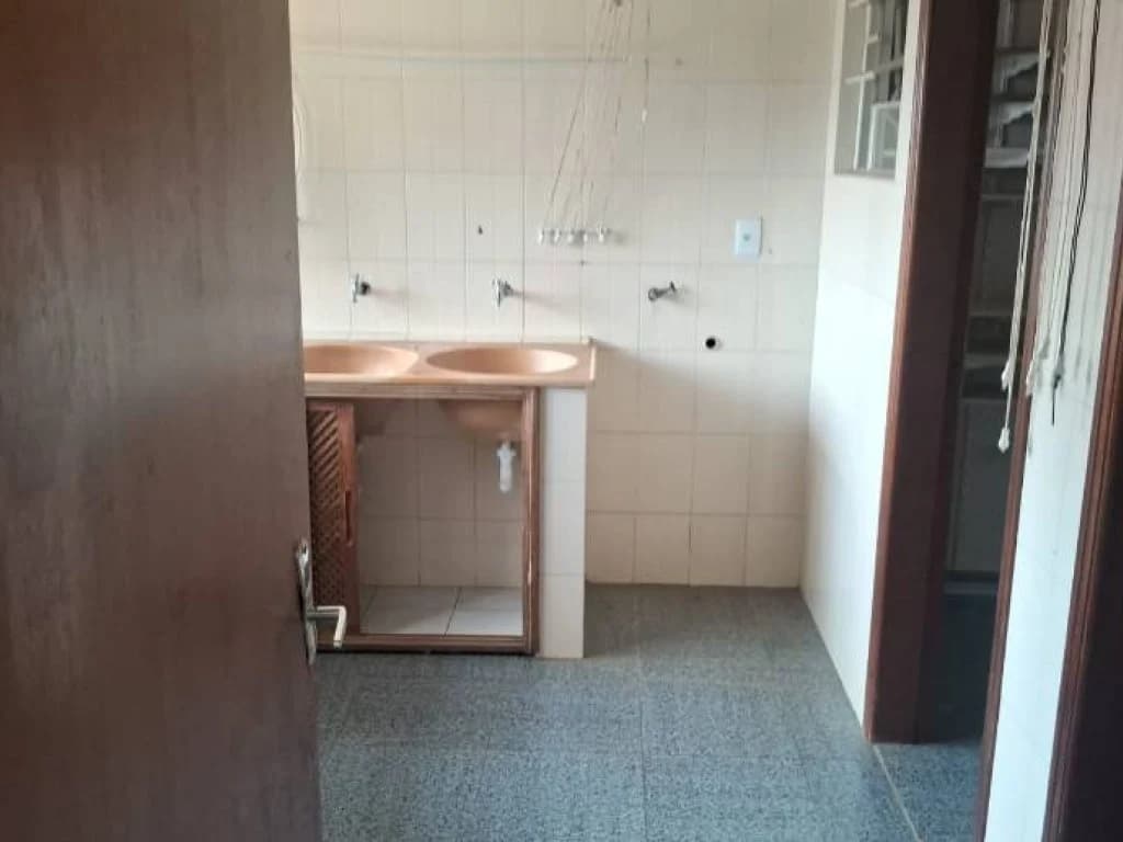 Foto 19 de 21: Apartamento em leilão em Rondonópolis - MT, bairro Vila Aurora I — Apartamento 165 m² (01 vaga) - Vila Aurora I - Rondonópolis - MT