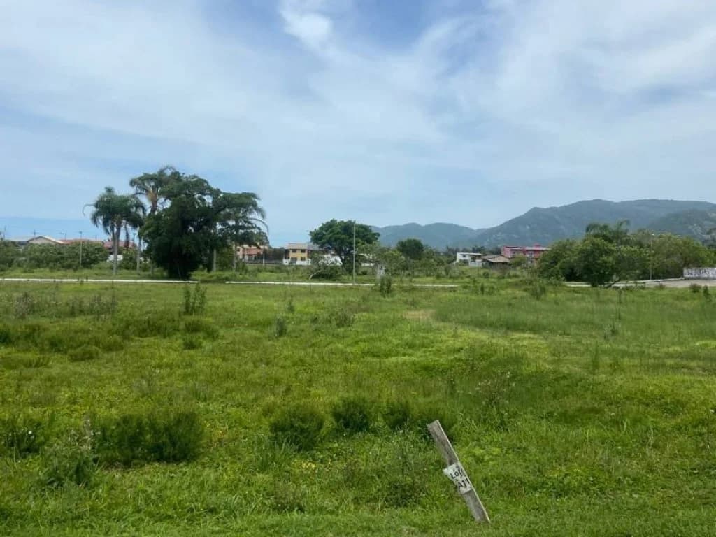 Foto 4 de 16: Terreno em leilão em Florianópolis - SC, bairro Pântano do Sul — Terreno em Condomínio 390 m² (Área A-11) - Pântano do Sul - Florianópolis - SC