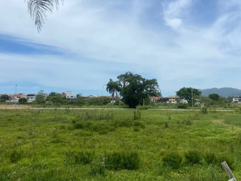 Foto 3 de 16: Terreno em leilão em Florianópolis - SC, bairro Pântano do Sul — Terreno em Condomínio 390 m² (Área A-11) - Pântano do Sul - Florianópolis - SC