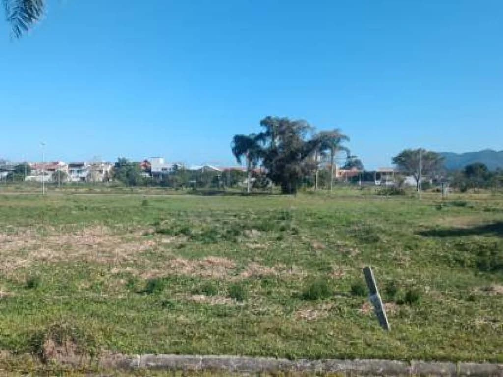 Foto 10 de 16: Terreno em leilão em Florianópolis - SC, bairro Pântano do Sul — Terreno em Condomínio 390 m² (Área A-11) - Pântano do Sul - Florianópolis - SC