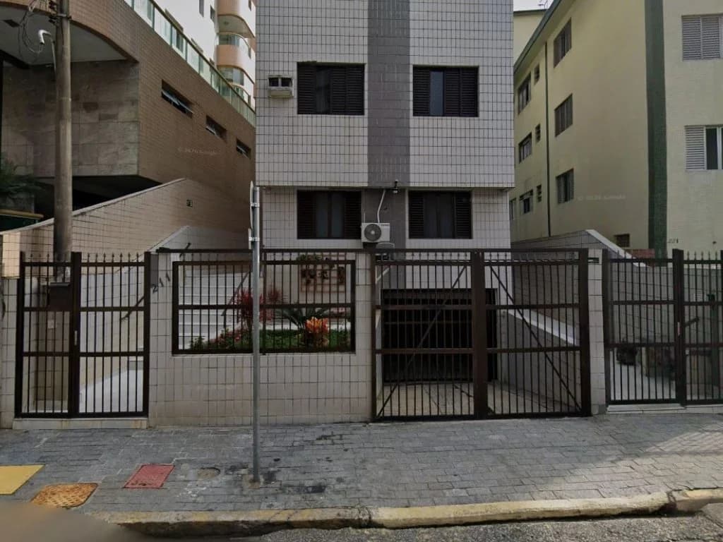 Foto 2 de 5: Apartamento em leilão em Praia Grande - SP, bairro Vila Oceânica — Apartamento 48 m² (01 vaga) - Praia Aviação - Praia Grande - SP