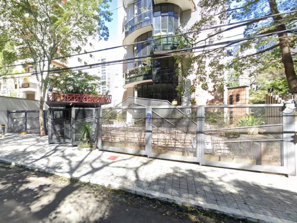 Foto 3 de 4: Apartamento em leilão em São Paulo - SP, bairro Jardim Paulista — Apartamento 276 m² (04 Vagas) - próx. ao Parque Ibirapuera - Vila Nova Conceição - São Paulo - SP
