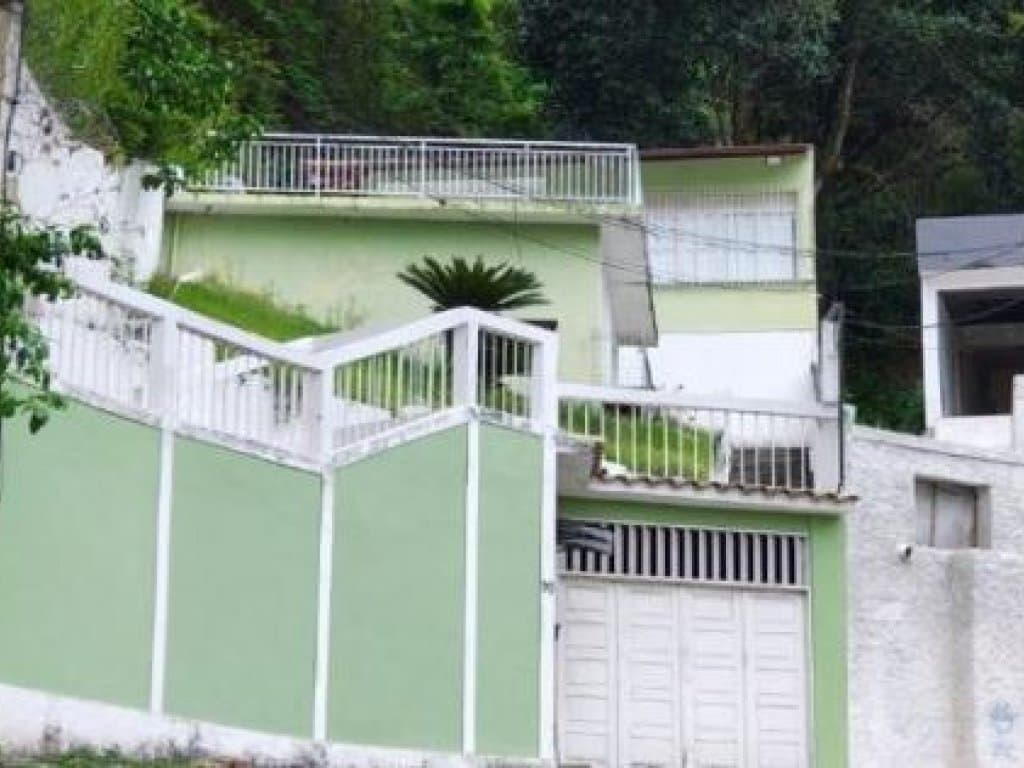 Foto 3 de 3: Casa em leilão em Niterói - RJ, bairro Santa Rosa — Casa 260 m² - Santa Rosa - Niterói - RJ
