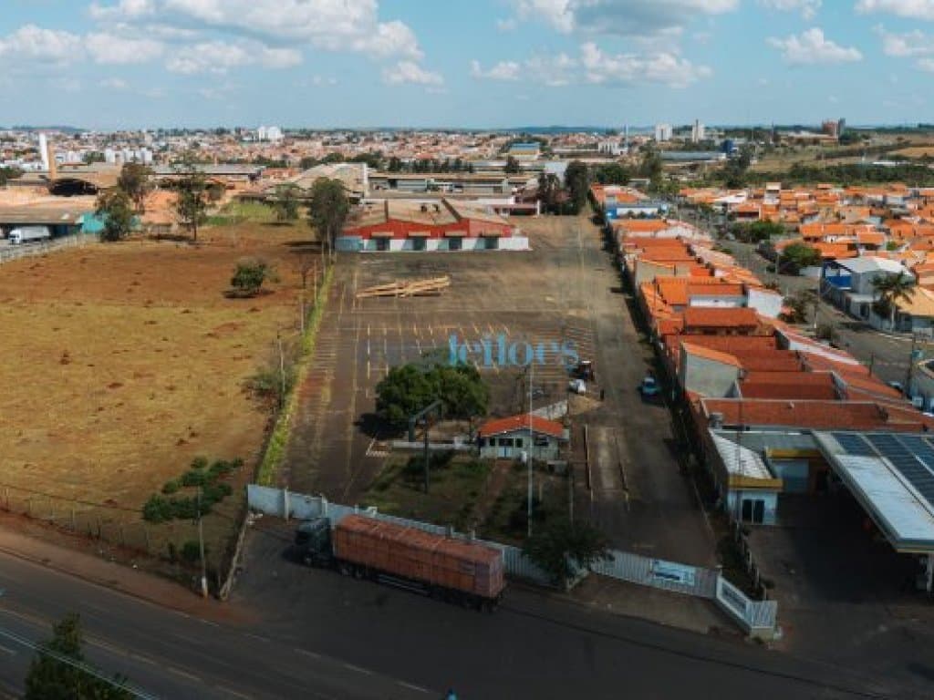 Foto 7 de 47: Imóvel em leilão em Tatuí - SP, bairro Jardim Aeroporto — Falência de Rontan: Complexo Industrial - Áreas - Máquinas e Equipamentos - Veículos - Outros bens