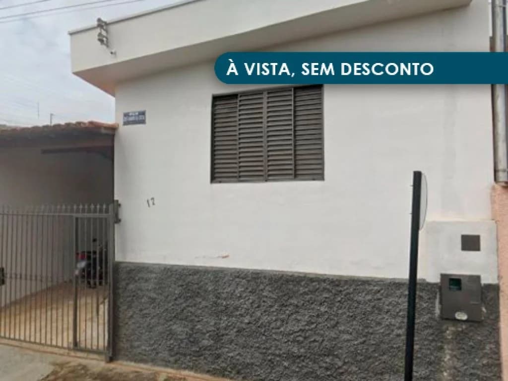 Foto 1 de 3: Casa em leilão em Piumhi - MG, bairro J K — Casa 68 m² - J.K - Piumhi - MG