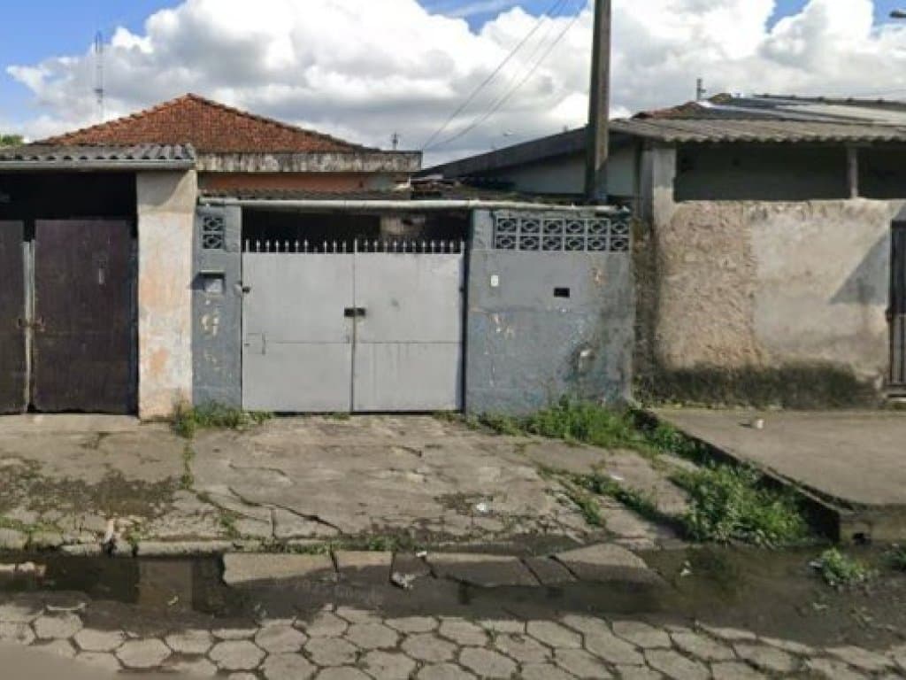 Foto 2 de 3: Casa em leilão em São Vicente - SP, bairro Joquei Clube — Casa 70 m² - Parque São Vicente - São Vicente - SP