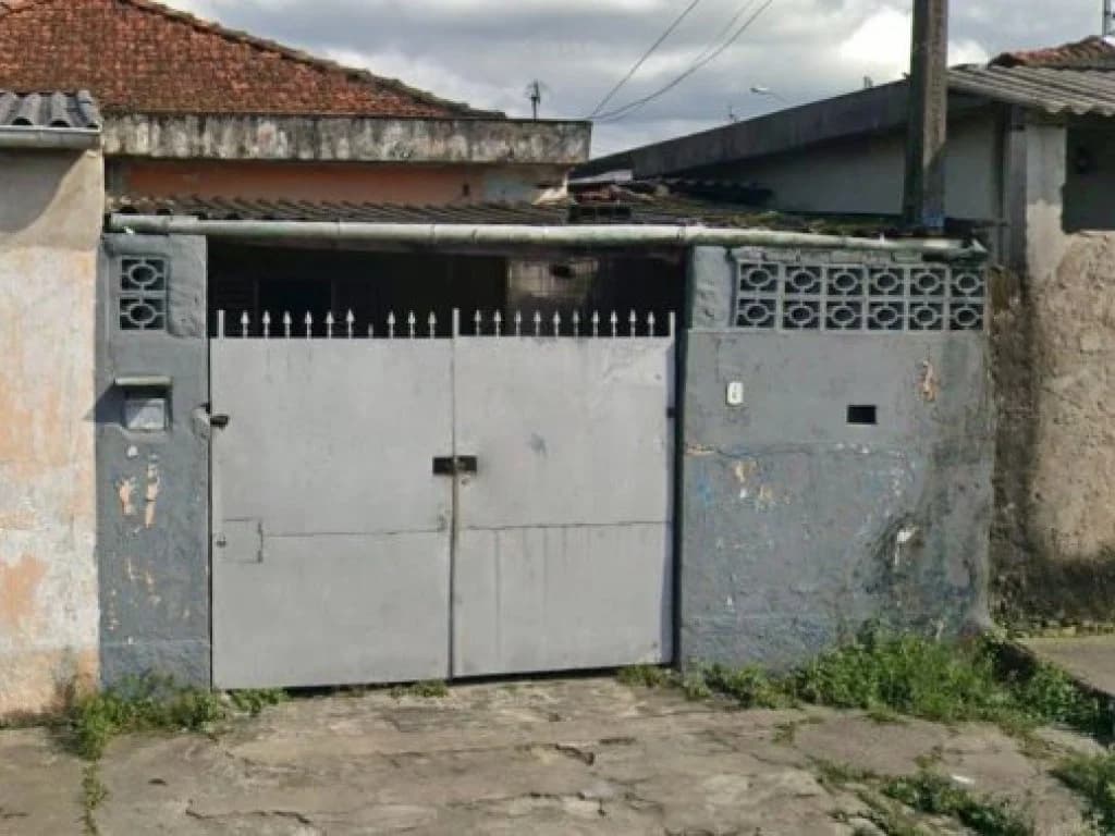 Foto 3 de 3: Casa em leilão em São Vicente - SP, bairro Joquei Clube — Casa 70 m² - Parque São Vicente - São Vicente - SP