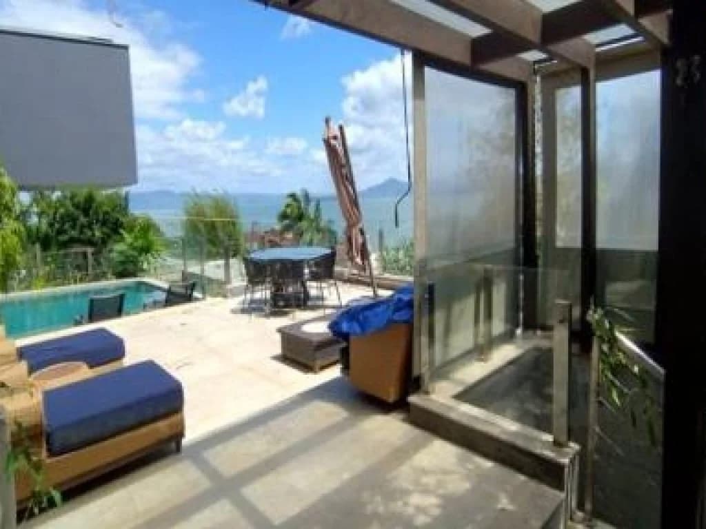 Foto 4 de 29: Casa em leilão em Florianópolis - SC, bairro Cacupé — Casa de Alto Padrão em Condomínio 435 m² - Cacupé - Florianópolis - SC