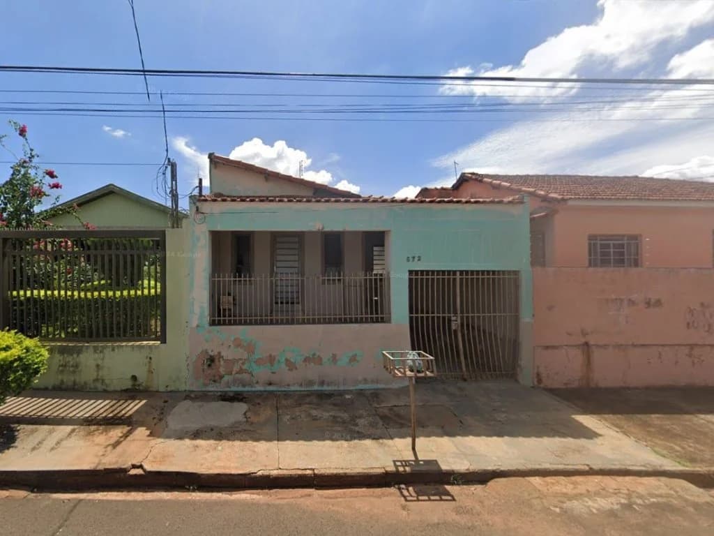 Foto 1 de 4: Casa em leilão em Ibitinga - SP, bairro Centro — Casa 88 m² - Centro - Ibitinga - SP