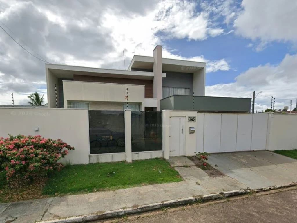 Foto 1 de 2: Casa em leilão em Vilhena - RO, bairro Quinto Bec — Casa 166 m² - Vilhena-RO - Rua Wilson Rodrigues Zonoecê, 252 - Quinto Bec