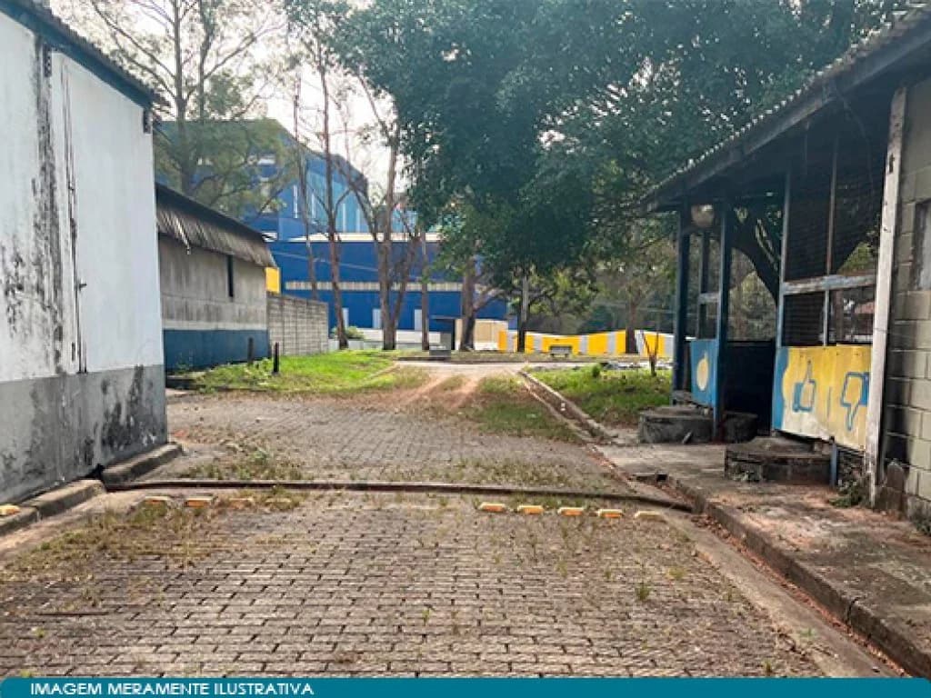 Foto 10 de 14: Comercial em leilão em Guarulhos - SP, bairro Jardim Cumbica — Complexo Industrial 35.601 m² com Escritórios, Fábrica e Galpão - Rod. Presidente Dutra - Guarulhos - SP