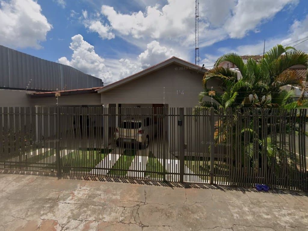Casa em leilão em Rio Verde - GO, bairro Jardim Goiás — Casa 201 m² - Rio Verde-GO - Rua 15-B, 114 - Jardim Goiás