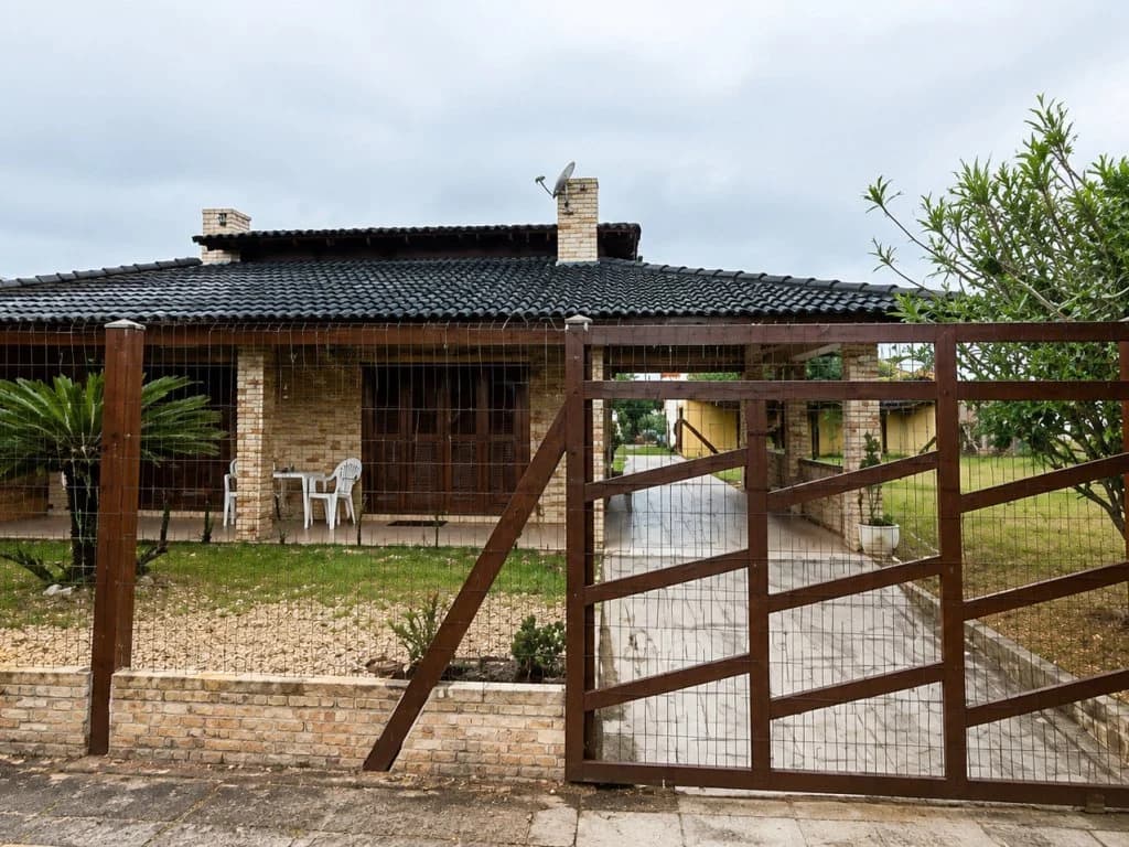 Casa em leilão em Osório - RS, bairro Praia Mariápolis — Casa 141 m² - Osório-RS - Rua Machado de Assis, 135 - Praia Mariápolis