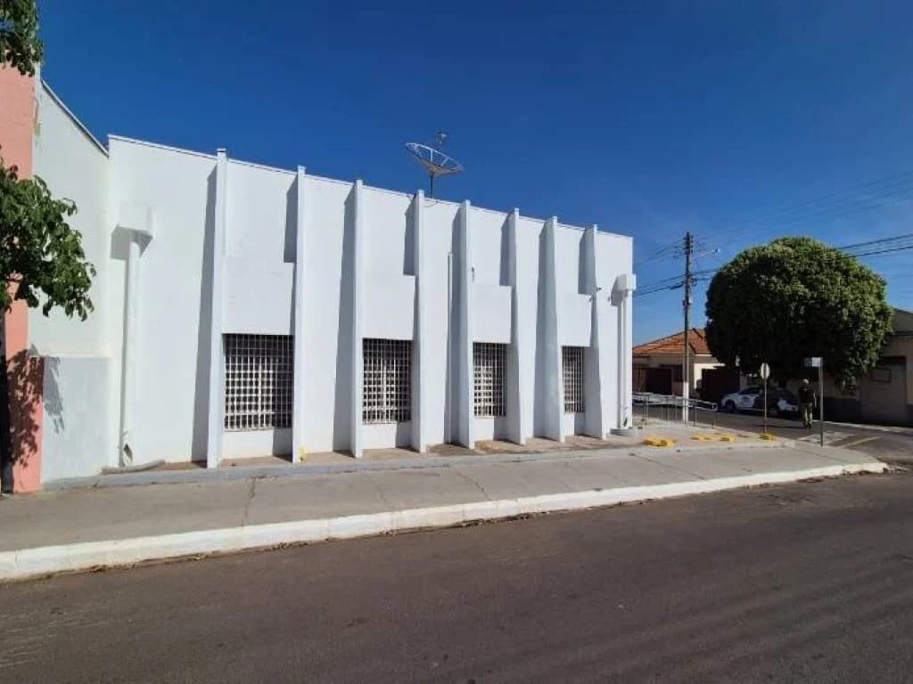 Foto 2 de 9: Comercial em leilão em Oscar Bressane - SP, bairro Centro — Ex-Agência 240 m² - Centro - Oscar Bressane - SP