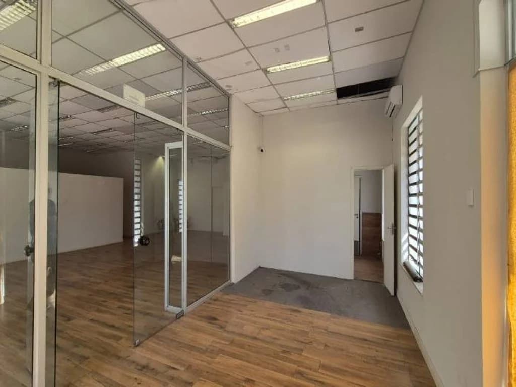 Foto 7 de 9: Comercial em leilão em Oscar Bressane - SP, bairro Centro — Ex-Agência 240 m² - Centro - Oscar Bressane - SP